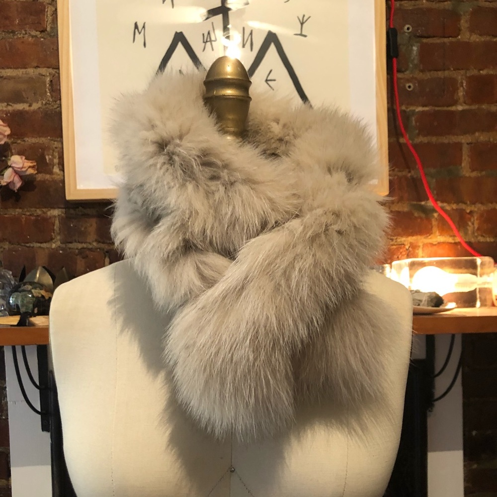 Helen Berman Fur Scarf 🧣
